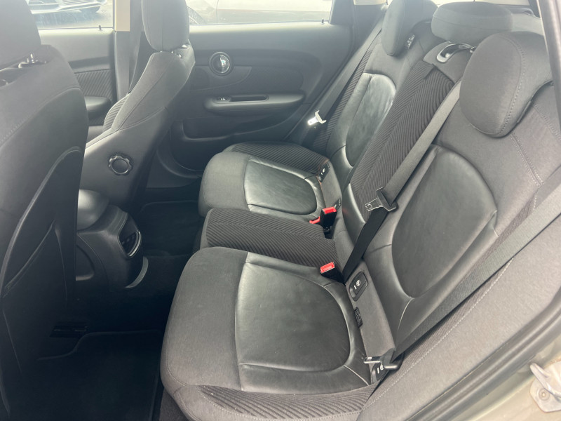 Photo 6 de l'offre de MINI CLUBMAN COOPER D 150CH à 12990€ chez Sevestre Automobiles Nantes