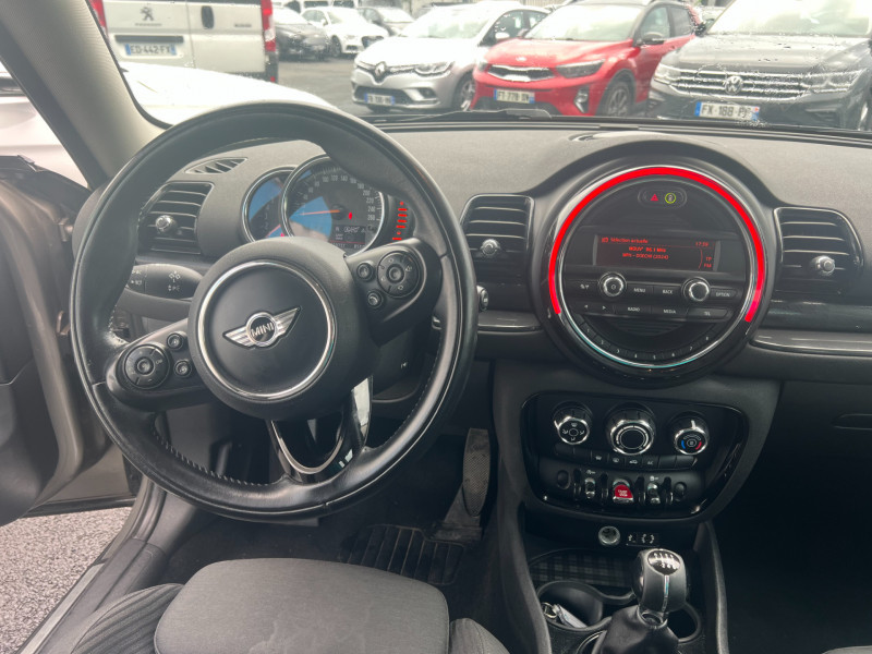 Photo 9 de l'offre de MINI CLUBMAN COOPER D 150CH à 12990€ chez Sevestre Automobiles Nantes