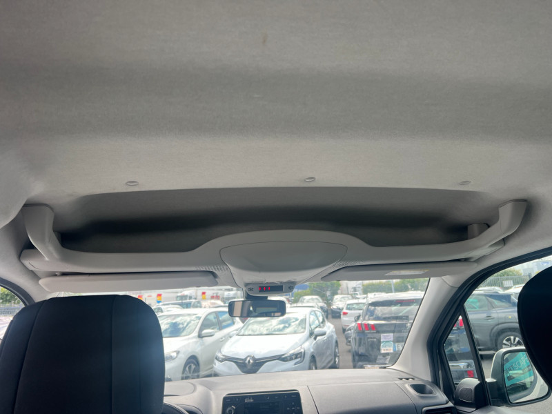 Photo 17 de l'offre de CITROEN BERLINGO XL BLUEHDI 100CH LIVE à 18990€ chez Sevestre Automobiles Nantes