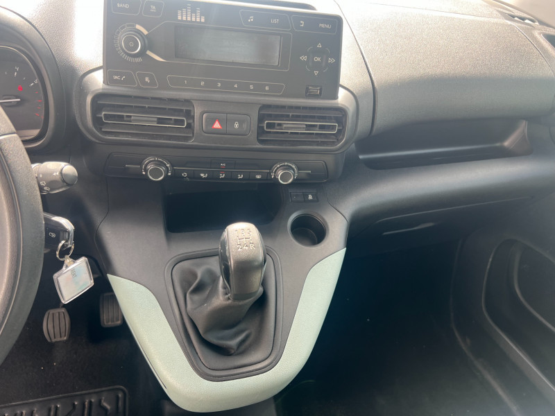 Photo 15 de l'offre de CITROEN BERLINGO XL BLUEHDI 100CH LIVE à 18990€ chez Sevestre Automobiles Nantes