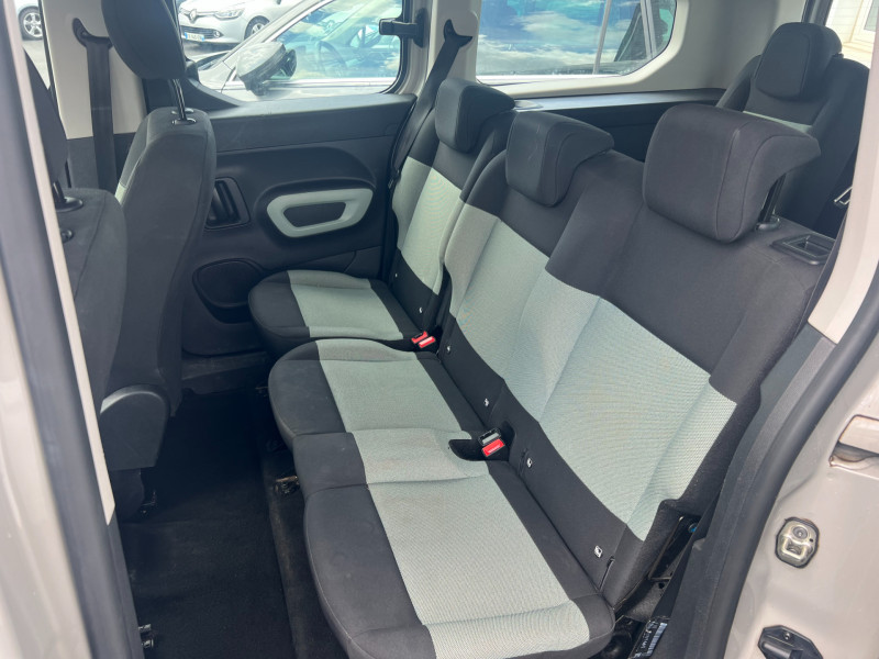 Photo 6 de l'offre de CITROEN BERLINGO XL BLUEHDI 100CH LIVE à 18990€ chez Sevestre Automobiles Nantes