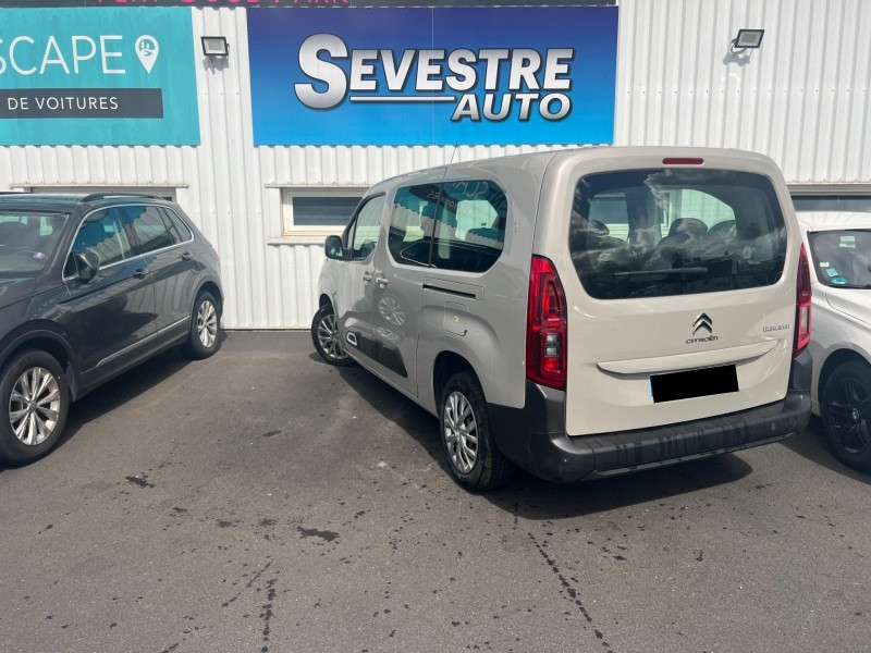 Photo 4 de l'offre de CITROEN BERLINGO XL BLUEHDI 100CH LIVE à 18990€ chez Sevestre Automobiles Nantes