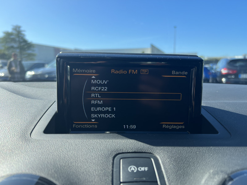 Photo 11 de l'offre de AUDI A1 1.4 TFSI 150CH COD AMBITION à 12990€ chez Sevestre Automobiles Nantes