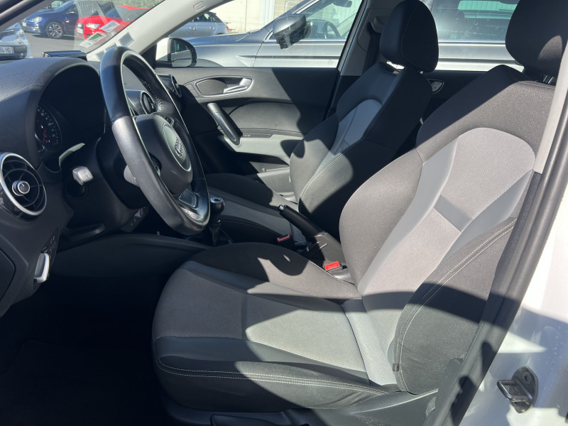 Photo 5 de l'offre de AUDI A1 1.4 TFSI 150CH COD AMBITION à 12990€ chez Sevestre Automobiles Nantes