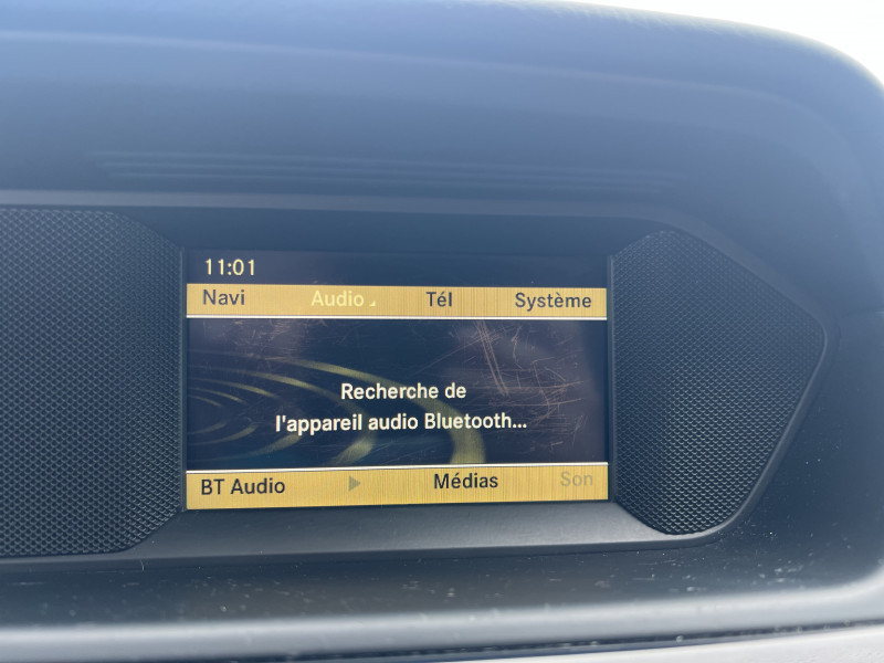 Photo 10 de l'offre de MERCEDES-BENZ CLASSE C COUPE 180 BE à 11990€ chez Sevestre Automobiles Nantes