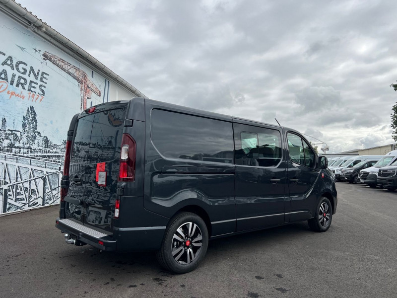 Photo 2 de l'offre de RENAULT TRAFIC COMETE 5 PLACES BVA9 170 CV L2H1 EXCLUSIVE + OPTIONS à 46740€ chez Bretagne Utilitaires