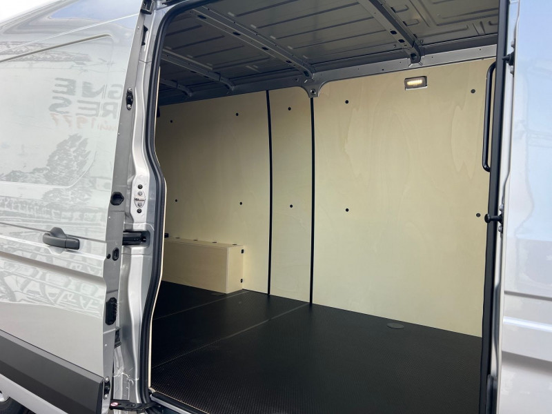 Photo 10 de l'offre de NISSAN INTERSTAR FG L3H2 3T5 2.0 DCI 150CH TEKNA + OPTIONS à 40500€ chez Bretagne Utilitaires