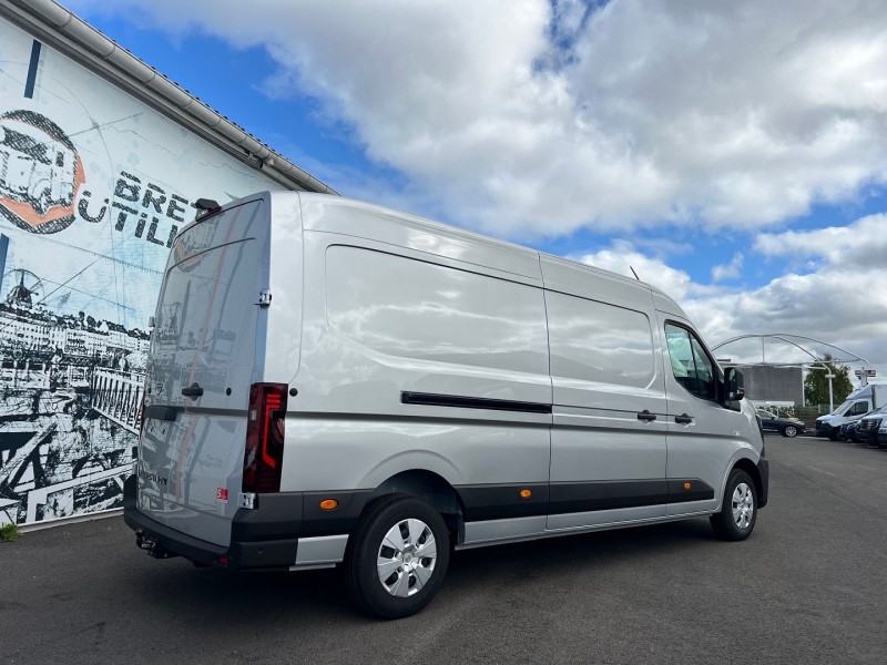 Photo 2 de l'offre de NISSAN INTERSTAR FG L3H2 3T5 2.0 DCI 150CH TEKNA + OPTIONS à 40500€ chez Bretagne Utilitaires