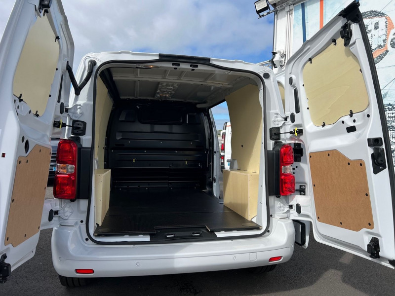 Photo 9 de l'offre de CITROEN JUMPY M 2.0 BLUEHDI 180CH EAT8 PACK PREMIUM CONNECT + OPTIONS à 34500€ chez Bretagne Utilitaires