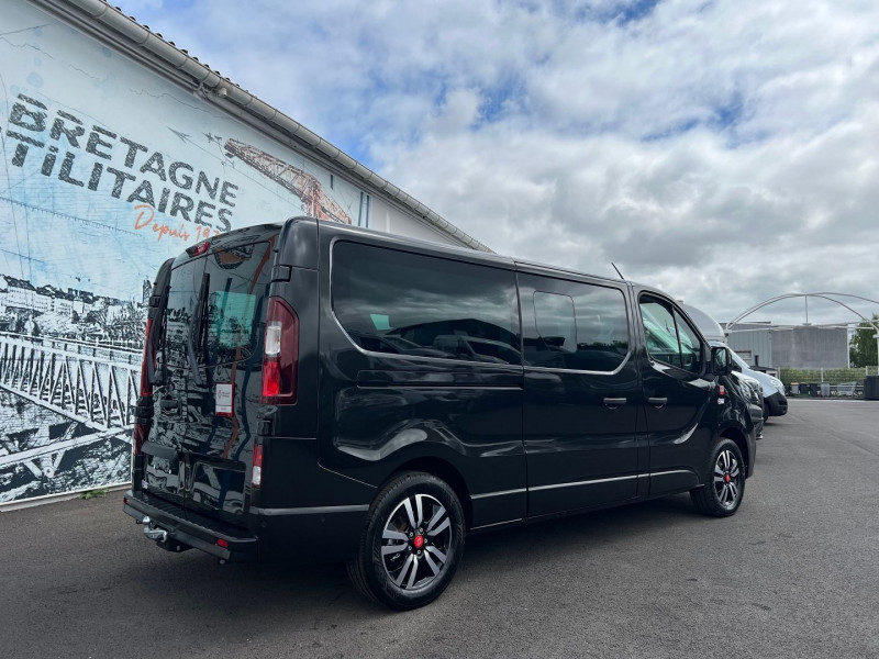 Photo 8 de l'offre de RENAULT TRAFIC III COMBI MINIBUS 9 PLACES L2H1 170CV BVA9 EXCLUSIVE à 46740€ chez Bretagne Utilitaires