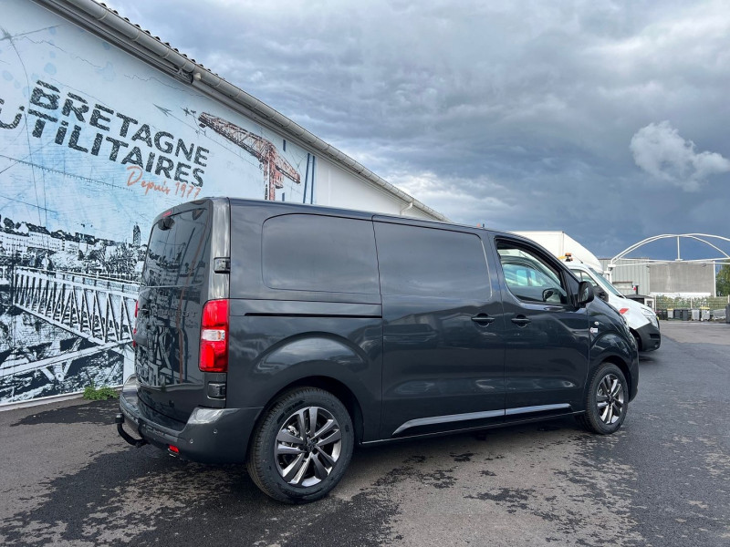 Photo 2 de l'offre de PEUGEOT EXPERT FG M 2.0 BLUEHDI 180CH S&S EAT8 + NBRES OPTIONS à 39540€ chez Bretagne Utilitaires