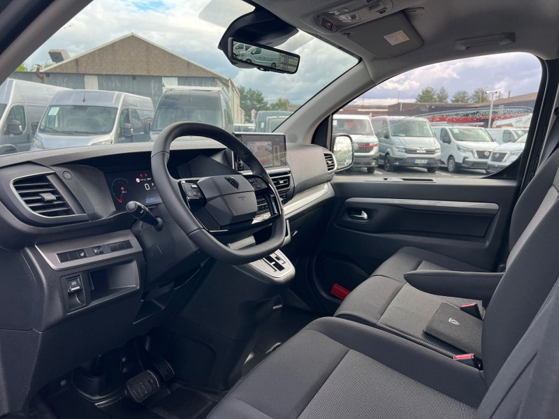 Photo 3 de l'offre de PEUGEOT EXPERT FG M 2.0 BLUEHDI 180CH S&S EAT8 + NBRES OPTIONS à 39540€ chez Bretagne Utilitaires