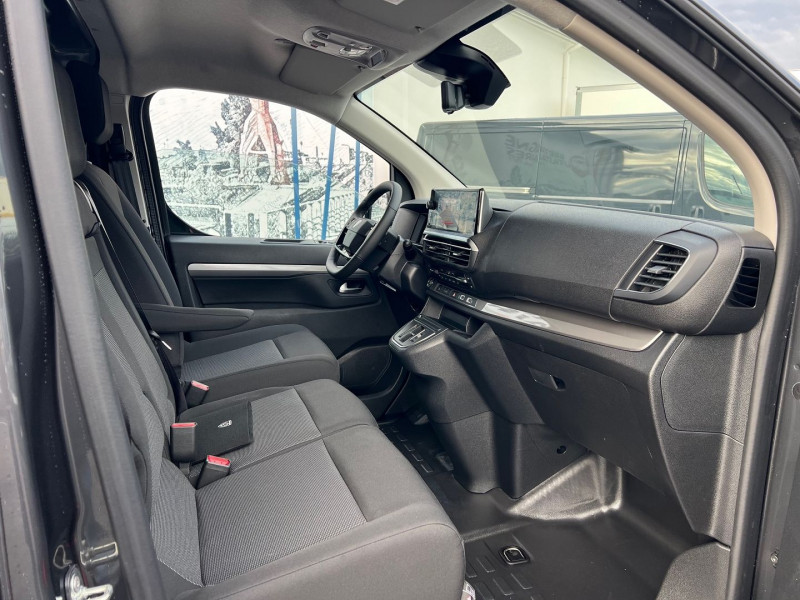 Photo 5 de l'offre de PEUGEOT EXPERT FG M 2.0 BLUEHDI 180CH S&S EAT8 + NBRES OPTIONS à 39540€ chez Bretagne Utilitaires