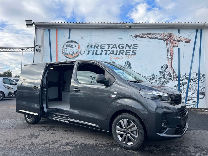 Photo 1 de l'offre de PEUGEOT EXPERT FG M 2.0 BLUEHDI 180CH S&S EAT8 + NBRES OPTIONS à 39540€ chez Bretagne Utilitaires