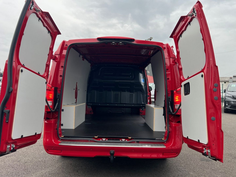 Photo 3 de l'offre de MERCEDES-BENZ VITO FG 4X4 119 CDI LONG SELECT 9G-TRONIC + OPTIONS à 65940€ chez Bretagne Utilitaires