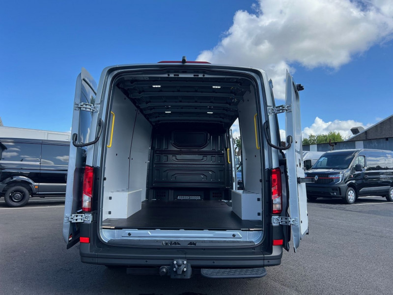 Photo 4 de l'offre de MAN TGE 4X4 L3H2 (L2H1) 3.5T 180 CV BVA NOMBREUSES OPTIONS à 59940€ chez Bretagne Utilitaires