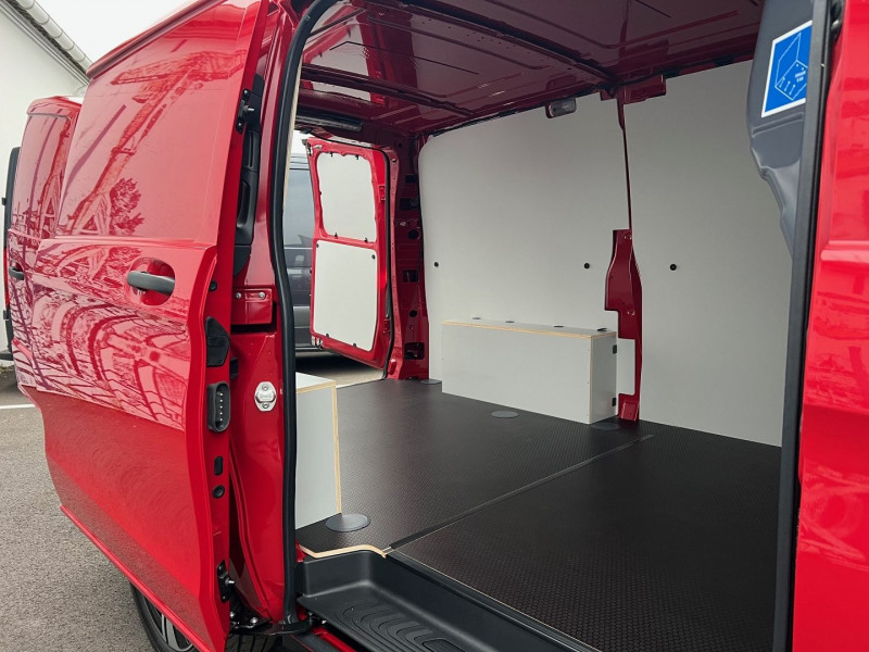 Photo 6 de l'offre de MERCEDES-BENZ VITO FG 4X4 119 CDI LONG SELECT 9G-TRONIC + OPTIONS à 65940€ chez Bretagne Utilitaires