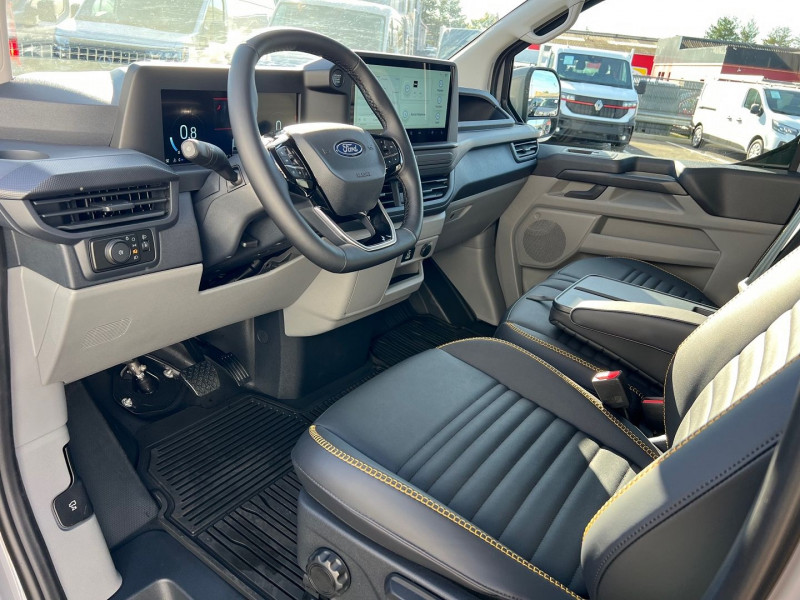 Photo 5 de l'offre de FORD TRANSIT CUSTOM TRAIL 4X4 L2H1 170 CV BVA8 + OTPIONS à 53340€ chez Bretagne Utilitaires