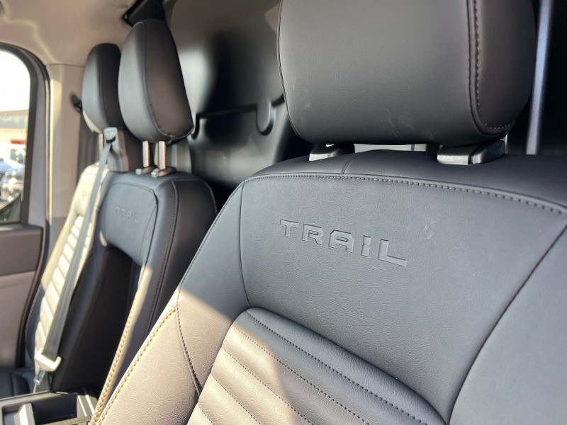 Photo 7 de l'offre de FORD TRANSIT CUSTOM TRAIL 4X4 L2H1 170 CV BVA8 + OTPIONS à 53340€ chez Bretagne Utilitaires