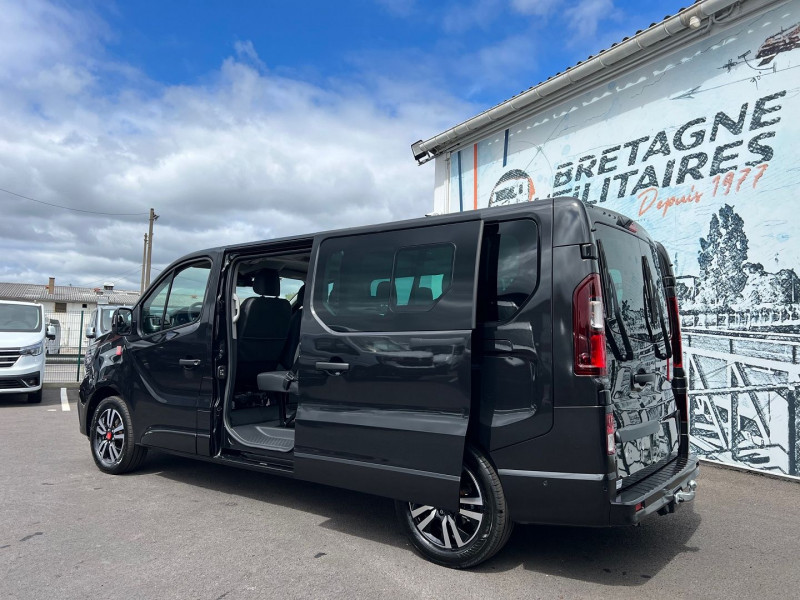 Photo 3 de l'offre de RENAULT TRAFIC III COMBI MINIBUS 9 PLACES L2H1 170CV BVA9 EXCLUSIVE à 46740€ chez Bretagne Utilitaires