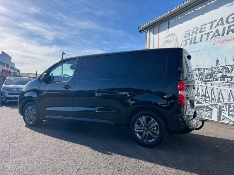 Photo 3 de l'offre de PEUGEOT EXPERT FG M 2.0 BLUEHDI 180CH S&S EAT8 + NBRES OPTIONS à 39540€ chez Bretagne Utilitaires