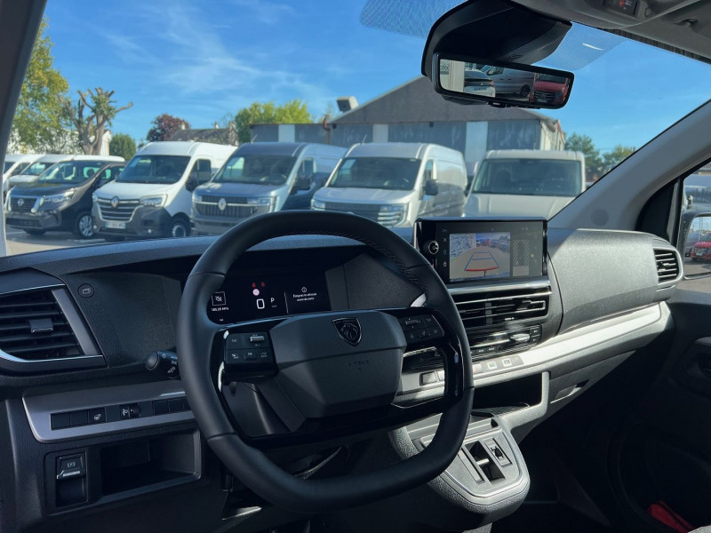 Photo 6 de l'offre de PEUGEOT EXPERT FG M 2.0 BLUEHDI 180CH S&S EAT8 + NBRES OPTIONS à 39540€ chez Bretagne Utilitaires
