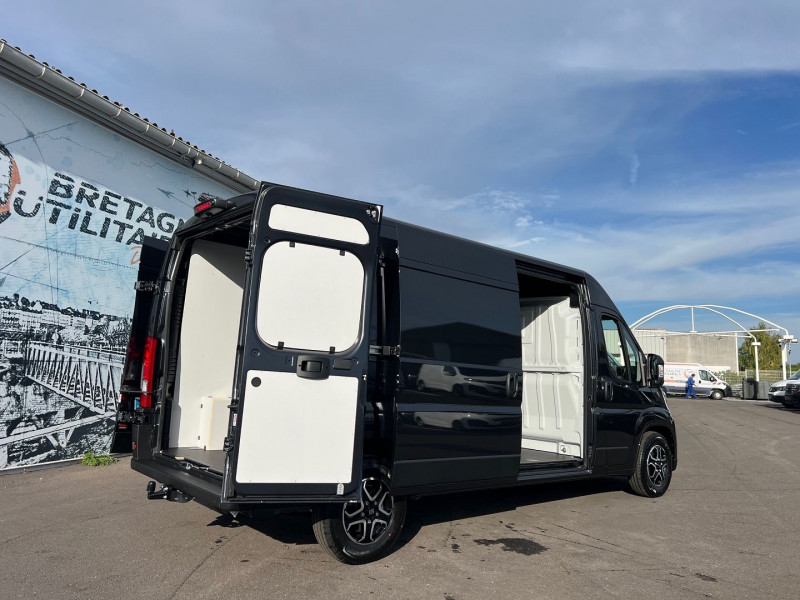 Photo 3 de l'offre de FIAT DUCATO FG L3H2 3.5 MAXI 180CH S&S PACK PREMIUM CONNECT BVA8 à 44940€ chez Bretagne Utilitaires