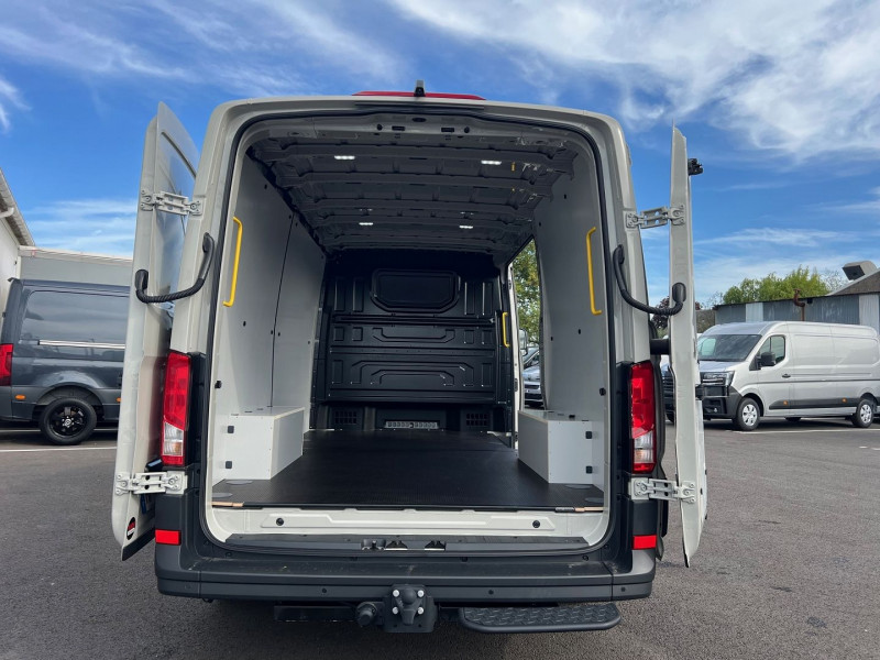 Photo 4 de l'offre de MAN TGE 4X4 L3H2 (L2H1) 3.5T 180 CV BVA NOMBREUSES OPTIONS à 58740€ chez Bretagne Utilitaires