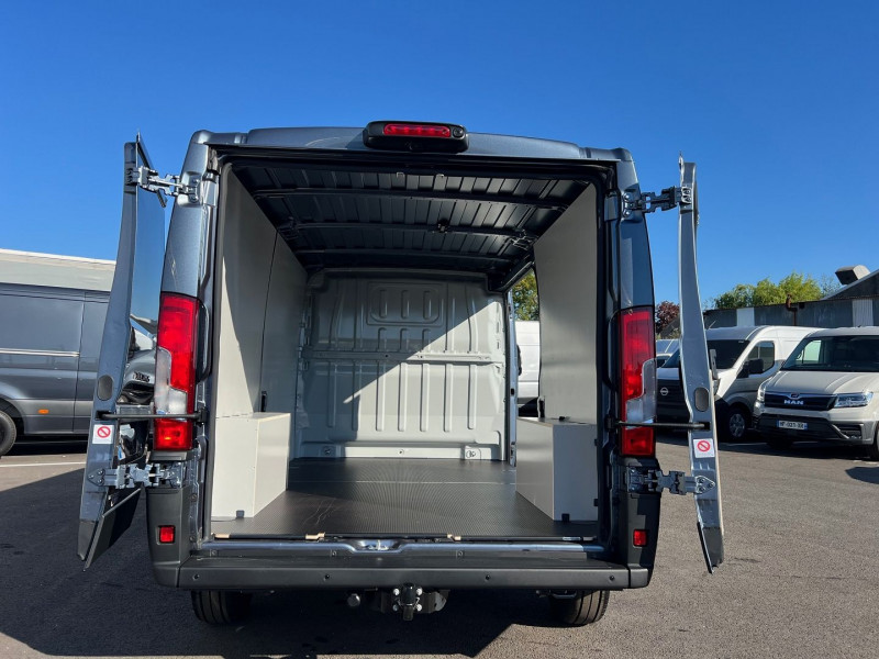 Photo 5 de l'offre de FIAT DUCATO FG MH1 - L2H1 3.5 MAXI 140CH S&S PACK PREMIUM CONNECT BVA8 à 43140€ chez Bretagne Utilitaires