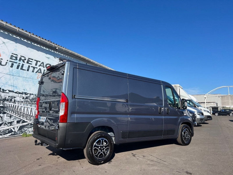 Photo 2 de l'offre de FIAT DUCATO FG MH1 - L2H1 3.5 MAXI 140CH S&S PACK PREMIUM CONNECT BVA8 à 43140€ chez Bretagne Utilitaires