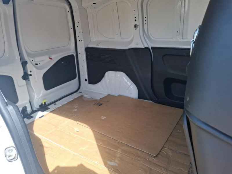 Photo 7 de l'offre de CITROEN BERLINGO VAN M - ESSENCE 130 CV WORKER EAT8 à 16650€ chez Bretagne Utilitaires