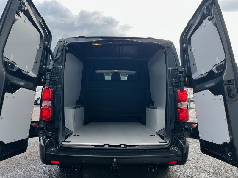 Photo 5 de l'offre de PEUGEOT EXPERT FG XL 2.0 BLUEHDI 180CH CAB APPRO 5PL PACK PREMIUM CONNECT EAT8 à 41940€ chez Bretagne Utilitaires