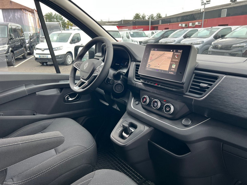 Photo 7 de l'offre de RENAULT TRAFIC 6 PLACES BVA9 170 CV L2H1 EXCLUSIVE + OPTIONS à 46740€ chez Bretagne Utilitaires