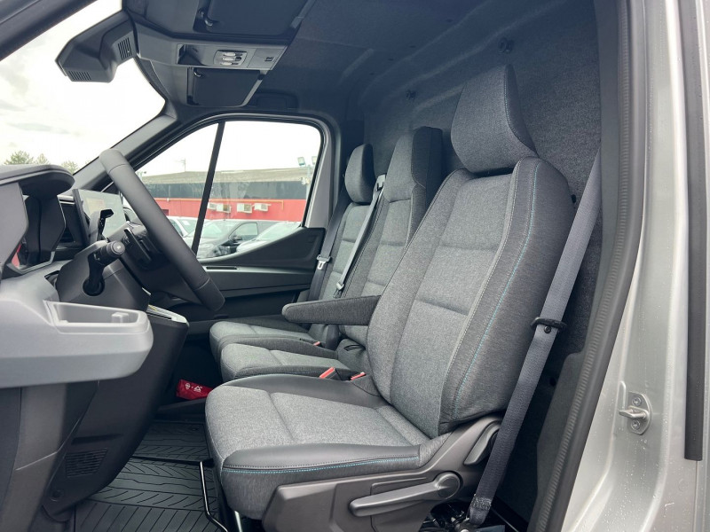 Photo 4 de l'offre de NISSAN INTERSTAR FG L2H2 3T5 2.0 DCI 150CH TEKNA BVA9 + OPTIONS à 44340€ chez Bretagne Utilitaires