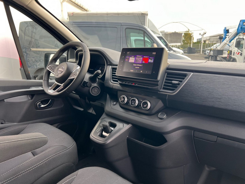 Photo 6 de l'offre de NISSAN PRIMASTAR FG L2H1 3T1 2.0 DCI 170CH TEKNA BVA9 + KIT BOIS MDP à 40740€ chez Bretagne Utilitaires