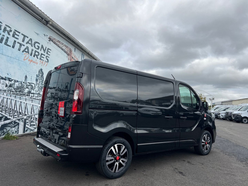 Photo 7 de l'offre de RENAULT TRAFIC NOIR 3T L1H1 170 CV BVA9 EXCLUSIVE + OPTIONS à 41940€ chez Bretagne Utilitaires