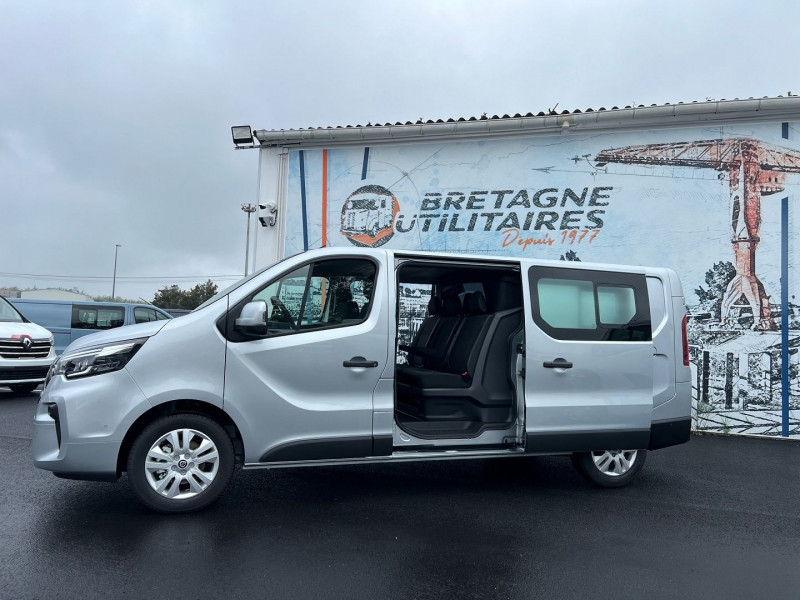 Photo 3 de l'offre de NISSAN PRIMASTAR FG GRIS L2H1 3T0 2.0 DCI 170CH CABINE APPROFONDIE 5 PLACES TEKNA BVA9 EURO6EB à 42780€ chez Bretagne Utilitaires
