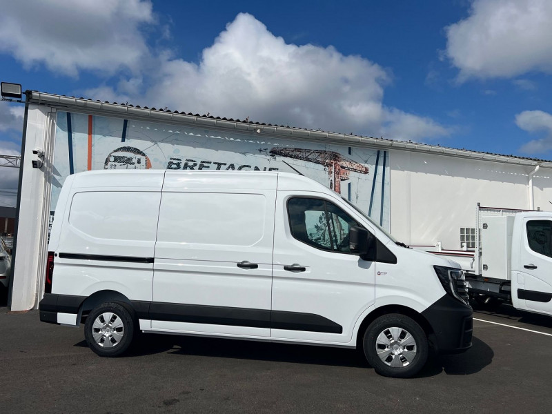 Photo 1 de l'offre de NISSAN INTERSTAR FG L2H2 3T5 2.0 DCI 150CH EURO6E N-CONNECTA à 35940€ chez Bretagne Utilitaires