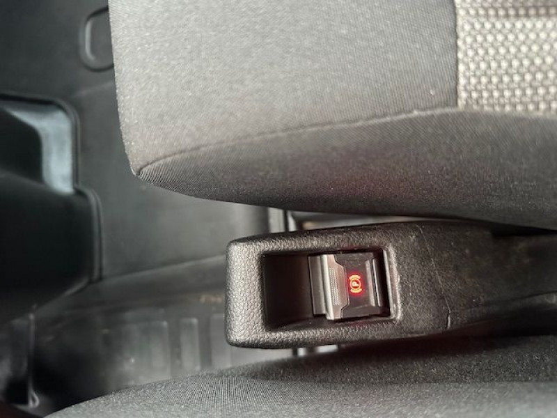 Photo 10 de l'offre de FIAT SCUDO FG M 2.0 BLUEHDI 180CH S&S EAT8 BVA 6 PLACES CABINE FIXE PRO LOUNGE CONNECT + OPTIO à 32280€ chez Bretagne Utilitaires