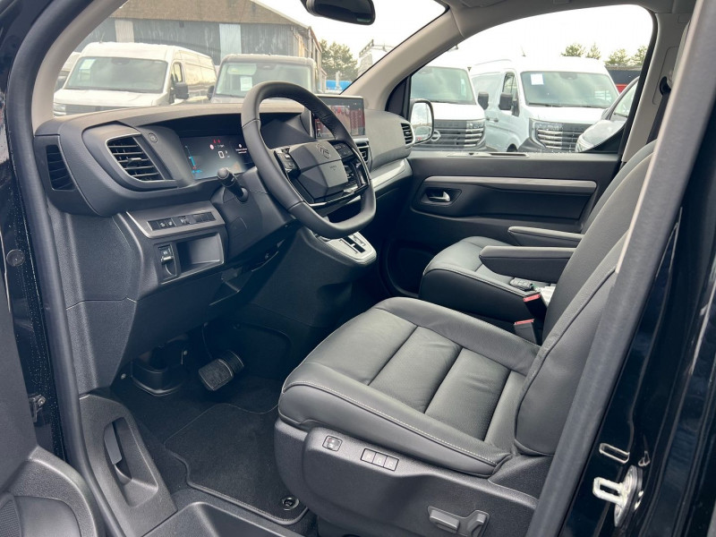 Photo 4 de l'offre de CITROEN SPACETOURER 8 PLACES XL 2.0 180CH EAT8 BUSINESS PACK + TOITS ZENITH à 48900€ chez Bretagne Utilitaires
