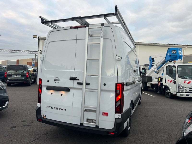 Photo 1 de l'offre de NISSAN INTERSTAR FG L2H2 3T5 2.0 DCI 150CH à 44340€ chez Bretagne Utilitaires