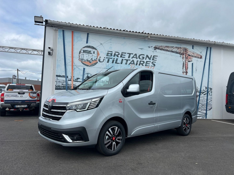 Photo 3 de l'offre de RENAULT TRAFIC HIGHLAND 3T L1H1 170 CV BVA9 EXCLUSIVE + OPTIONS à 41940€ chez Bretagne Utilitaires