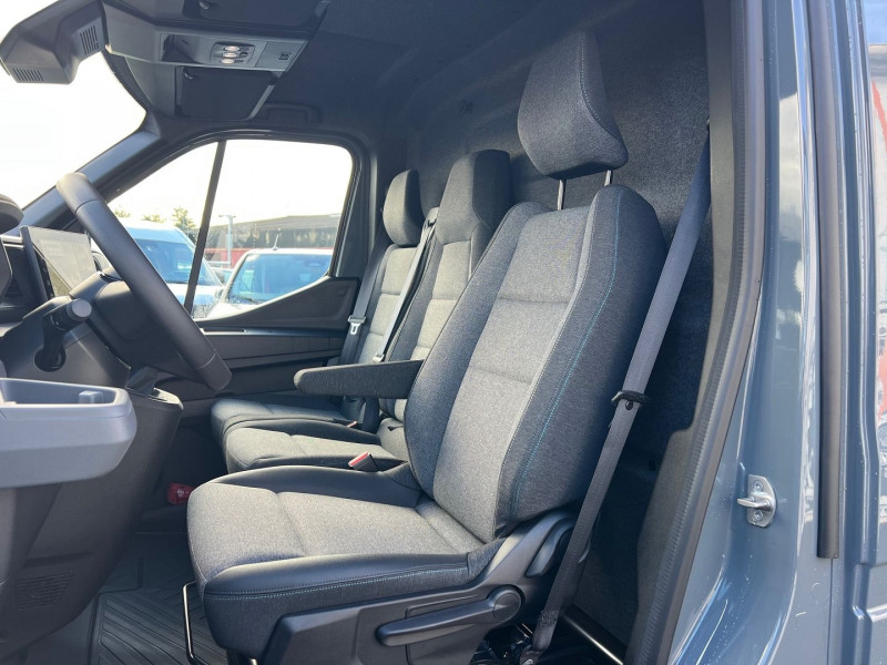 Photo 6 de l'offre de RENAULT MASTER IV FG F3500 L2H2 BLUE DCI 150CH EXTRA + KIT BOIS à 37140€ chez Bretagne Utilitaires