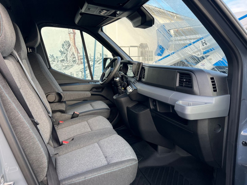 Photo 7 de l'offre de RENAULT MASTER IV FG F3500 L2H2 BLUE DCI 150CH EXTRA + KIT BOIS à 37140€ chez Bretagne Utilitaires