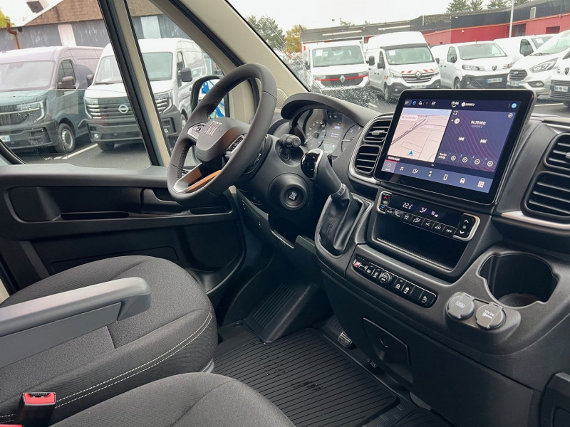 Photo 6 de l'offre de FIAT DUCATO FG MH2 - L2H2 3.5 MAXI 180CH S&S PACK PREMIUM CONNECT BVA8 à 43140€ chez Bretagne Utilitaires