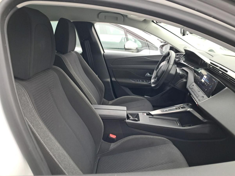 Photo 4 de l'offre de PEUGEOT 308 SW SOCIETE BLUEHDI 130CH S&S EAT8 ACTIVE PACK AFFAIRE +  OPTIONS à 19140€ chez Bretagne Utilitaires