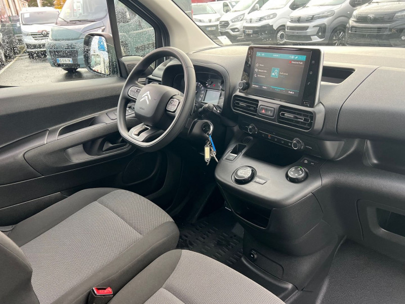 Photo 7 de l'offre de CITROEN BERLINGO VAN M - ESSENCE 130 CV WORKER EAT8 à 16650€ chez Bretagne Utilitaires