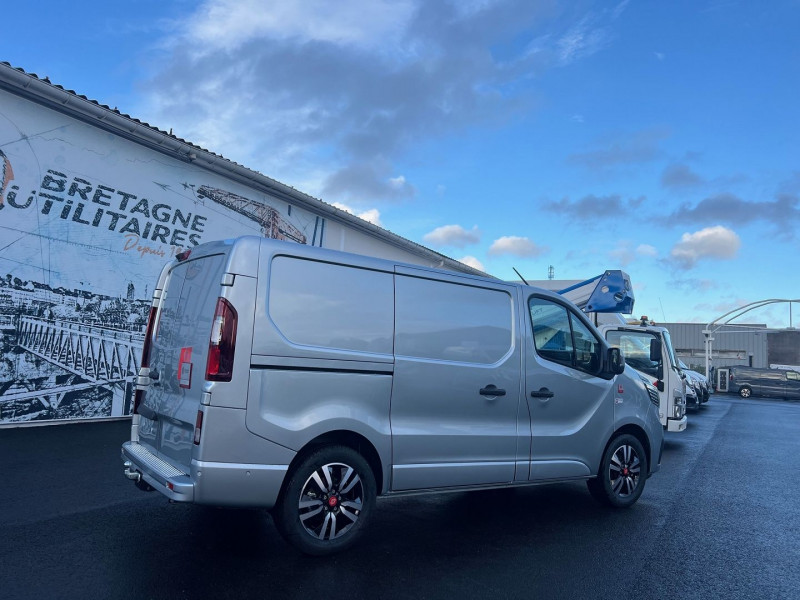 Photo 9 de l'offre de RENAULT TRAFIC HIGHLAND 3T L1H1 170 CV BVA9 EXCLUSIVE + OPTIONS à 41940€ chez Bretagne Utilitaires