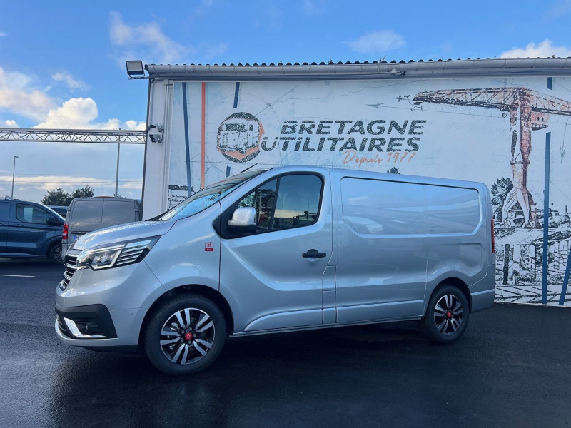 Photo 7 de l'offre de RENAULT TRAFIC HIGHLAND 3T L1H1 170 CV BVA9 EXCLUSIVE + OPTIONS à 41940€ chez Bretagne Utilitaires