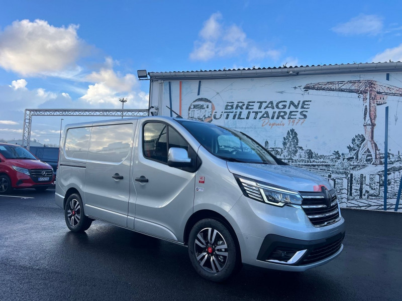 Renault TRAFIC HIGHLAND 3T L1H1 170 CV BVA9 EXCLUSIVE + OPTIONS Diesel GRIS HIGHLAND Occasion à vendre